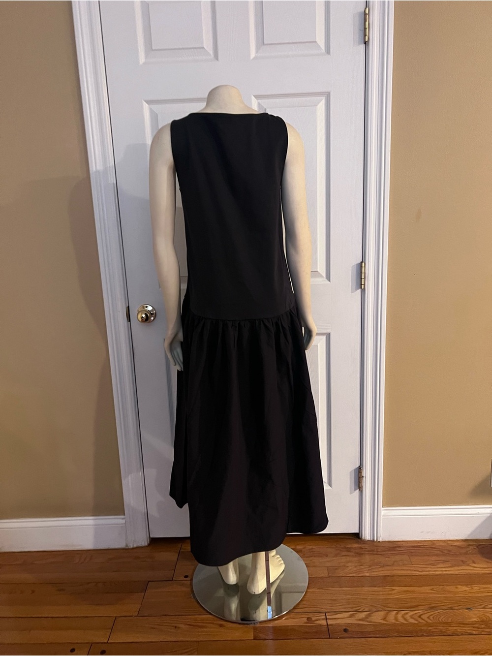 SLEEVELESS DROPPED-WAIST MAXI DRESS - Picture 11 of 14